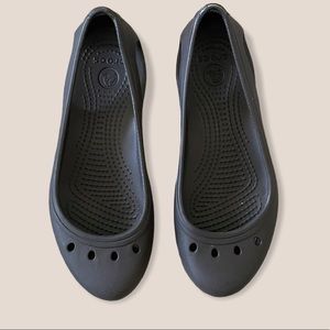 Crocs Women’s Kaydee Flat 5 Dark Brown